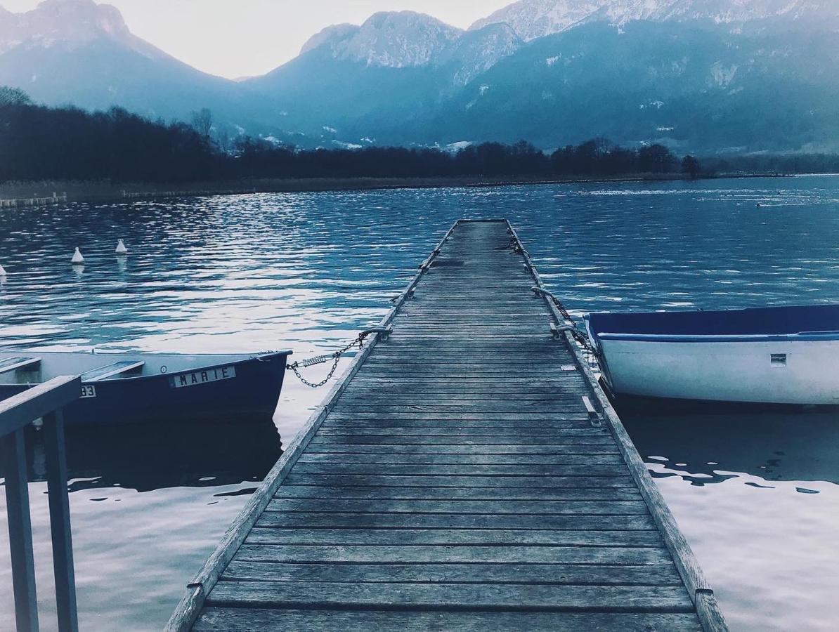 Reflet Bleu Du Lac D'Annecy 3 Etoiles - Face Au Lac, Parking Gratuit, Paddle Board دوسارد المظهر الخارجي الصورة
